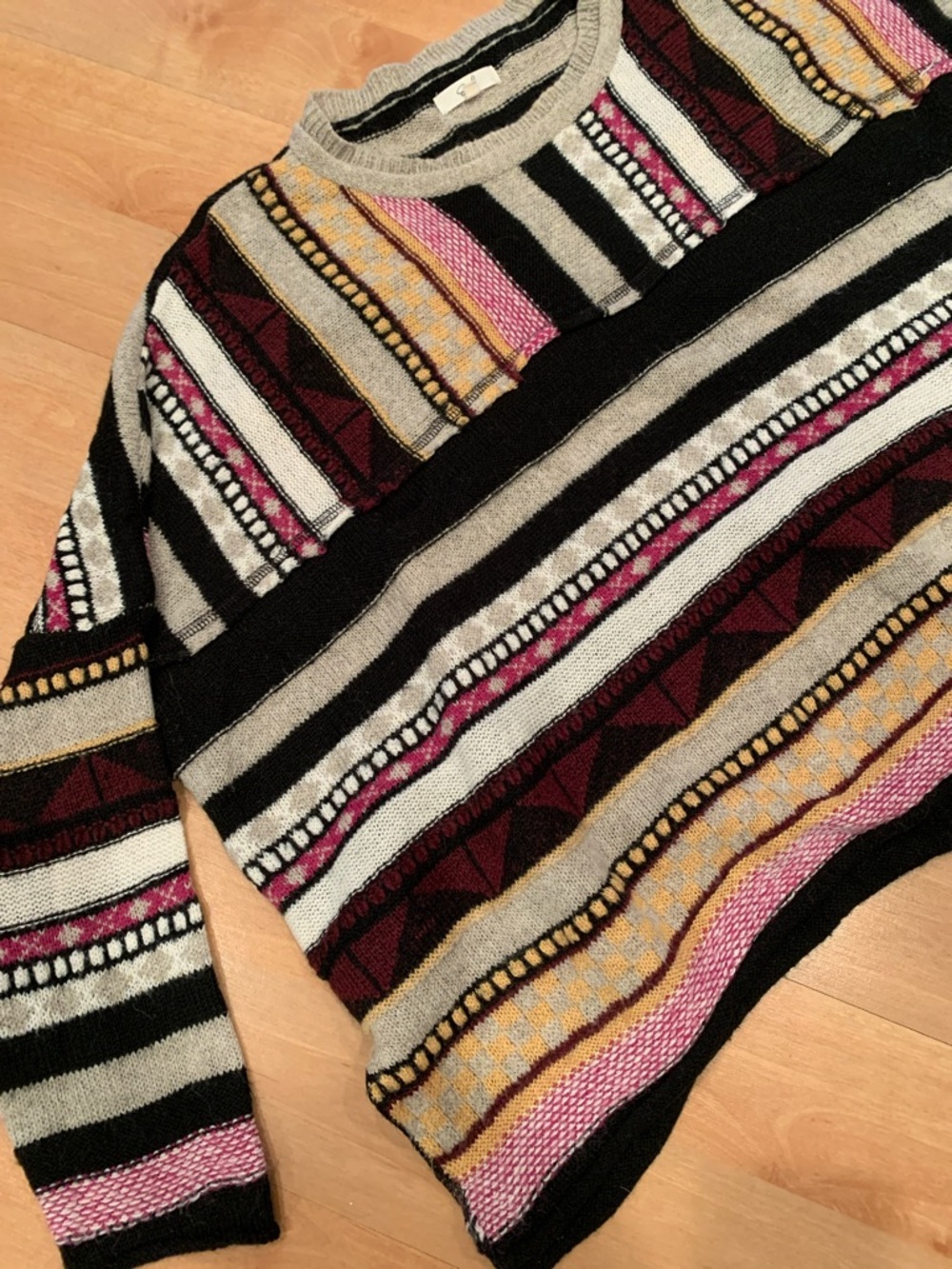 easel Striped Geometric Crewneck Sweater in Black, Gray, Pink, Burgundy, Mustard